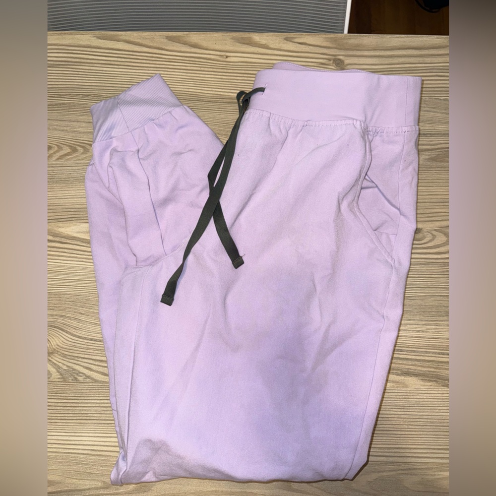 Figs Lavender Medium High Waisted Petite scrub pants